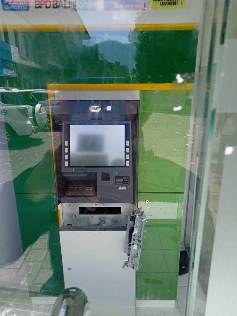 podiumnews.com-Polisi Selidiki Kasus Pencongkelan Mesin ATM di Uluwatu dan Denpasar